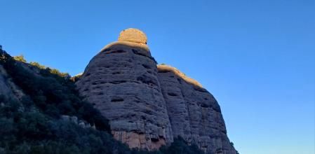 El primer rayo de luz en La Falconera.