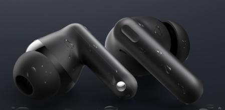 Unos auriculares resistentes al agua y al polvo