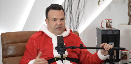 José Elías durante su reflexión sobre la jornada de 37,5 horas semanales