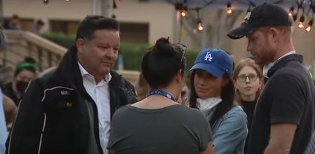 Los duques de Sussex junto al alcalde de Pasadena, Victor Gordo