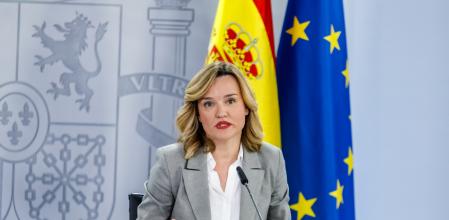 Los ministros de Educación, Formación Profesional y Deportes y portavoz del Gobierno, Pilar Alegría, y de la Presidencia, Justicia y Relaciones con las Cortes, Félix Bolaños, durante la rueda de prensa posterior a la reunión del Consejo de Ministros, este martes en el Palacio de la Moncloa.