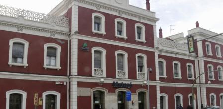 La estación podrá prolongarse hasta la Ronda Barcelona donde habrá un paso subterráneo .