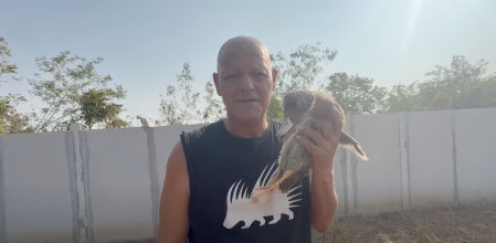 Frank Cuesta enseña como le está afectando el tratamiento del cáncer: 