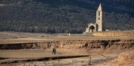 Imagen del pantano de Sau a principios de este mes de febrero, cuando estaba a un 6'5% de capacidad. 
