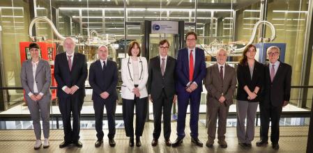 Las autoridades que han inaugurado el Quantum Spain en la capilla de la Torre Girona del BSC