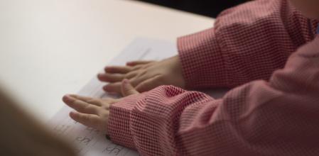 Colegio, aula, primaria, infantil, clase, niño, niña, niños, estudiando, estudiar, escribir, escribiendo, deberes