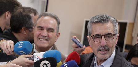 El xomisionado especial del Gobierno para la reconstrucción, José María Ángel (d), y el vicepresidente del ejecutivo valenciano y conseller para la Recuperación, Francisco José Gan Pampols.