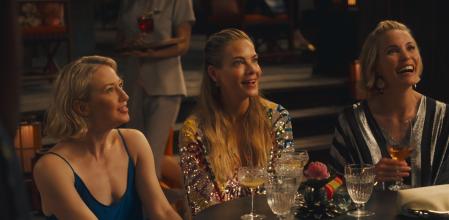 Carrie Coon, Michelle Monaghan y Leslie Bibb, tres mejores amigas que se celebran... y comparan.