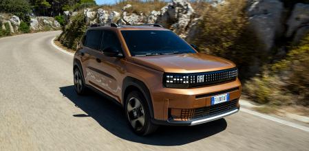 Fiat comercializa el nuevo Grande Panda en versión híbrida y eléctrica&nbsp;
