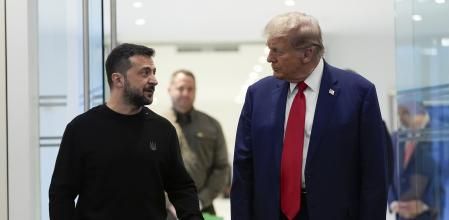 El presidente de Ucrania, Volodímir Zelenski, y el de Estados Unidos, Donald Trump, en Nueva York, el 27 de septiembre de 2024.