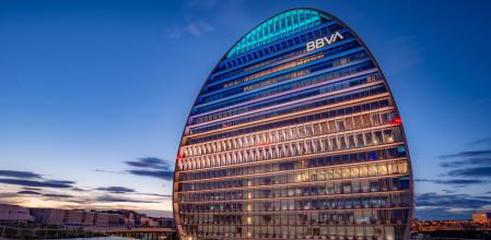 Sede de BBVA en Madrid, edificio La Vela.