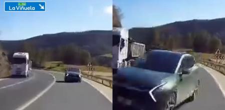 El adelantamiento temerario de este turismo podría haber acabado en un accidente fatal