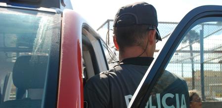 Agente de la polícia canaria, en una imagen de archivo&nbsp;