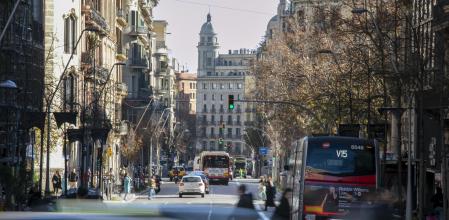 Los niveles de polución en Barcelona registraron una tendencia descendente al cierre de 2024
