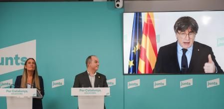 El presidente de Junts, Carles Puigdemont, con el secretario general, Jordi Turull, y la portavoz en el Congreso, Miriam Nogueras