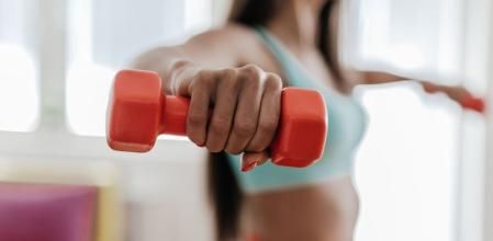 Entrena en casa con el set de mancuernas más completo y económico