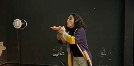 Imatge d'assaig del musical 'Arribaràs i serà de nit', de Marc Artigau i Projecte Ingenu