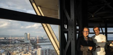 Carlos y Oscar Manresa en el restaurante con las vistas más espectaculares de la ciudad