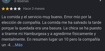 La reseña de un hombre que puntúa con 2 estrellas a un restaurante pese a aclarar que califica al lugar con un 10
