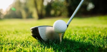 ¡Potencia tu juego con las mejores bolas de golf! Más distancia, control y precisión en cada golpe.