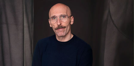 Martín Aslan, un maravilloso actor que ha dejado huella en producciones como 'Berlín', 'Desde el mañana' o 'El escuerzo'