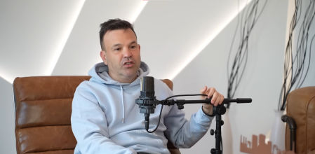 José Elías y Eric Ponce en 'Búscate la vida' podcast.