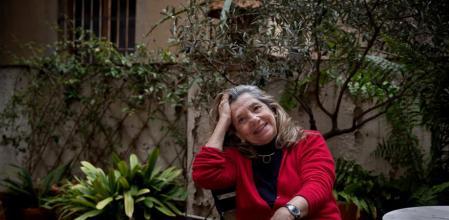 Passola, al jardí de la seva productora, Massa d’Or