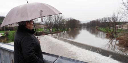 Crecida de las aguas del río Ter a su paso por Les Masies de Roda y que van directas al embalses de Sau