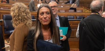 La portavoz de Junts en el Congreso, Miriam Nogueras, saliendo del hemiciclo.