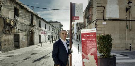 Lorenzo Silva fotografiado en Illescas, donde tiene su estudio y va cada día a escribir y donde ha ambientado 'Las fuerzas contrarias'&nbsp;