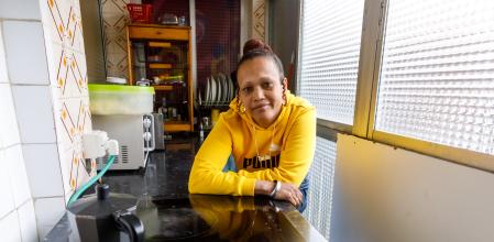 Queiran, de República Dominicana, vive en una vivienda de la Sareb en Madrid en régimen de alquiler social&nbsp;