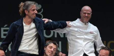 Los chefs Christopher Coutanceau y&nbsp;Hugo Roellinger en la Gala Michelin France 2025