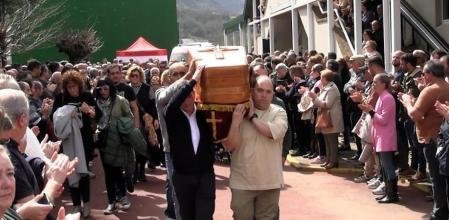 Más de 4.000 personas despidieron a los cuatro mineros de Villablino que fallecieron en la mina de Cerredo