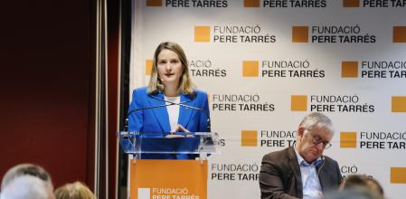 La consellera junto a Josep Oriol Pujol, director general de la Fundació Pere Tarrés&nbsp;