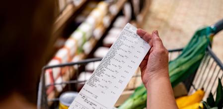 Las personas que siguen una dieta sin gluten afrontan un sobrecoste anual estimado de 997,85 euros en alimentación específica