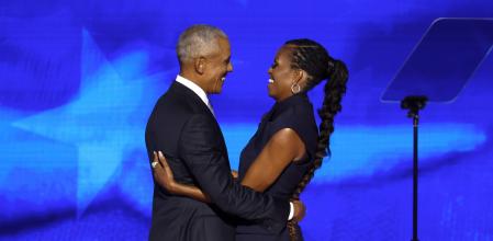 Michelle Obama, junto a su marido Barack en una conveción en Chicago (2020). (Photo by Chip Somodevilla/Getty Images)