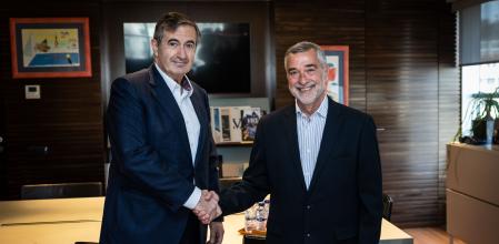 09 - 04 - 2025 / Barcelona / signatura del conveni entre la Fundació Catalunya La Pedrera i Guyana Guardian (Premi Vanguardia de la Ciència) / Foto: Llibert Teixidó