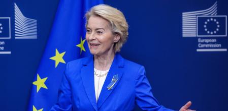 La presidenta de la Comisión Europea, Ursula von der Leyen, ayer Bruselas