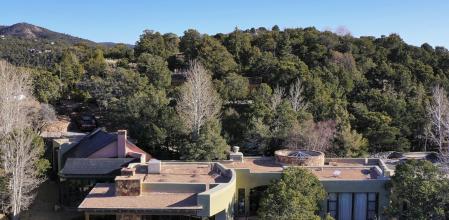 The house owned by actor Gene Hackman and his wife Betsy Arakawa stands Thursday, Feb. 27, 2025, in Santa Fe, N.M. (AP Photo/Roberto E. Rosales)