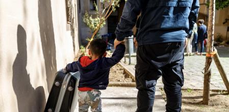 FOTO ALEX GARCIA POLICIA PERUANO QUE HA ABANDONADO SU PAIS CON SU FAMILIA PERSEGUIDO POR LOS NARCOS 2025/04/08