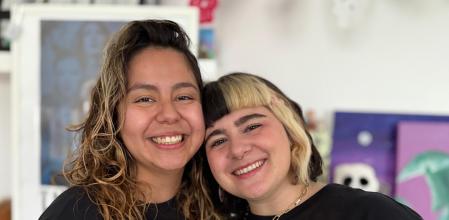 Gabriela (26) y María (29) se conocieron a raíz de su pasión por Taylor Swift: hoy en día son pareja