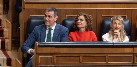 Pedro Sánchez, María Jesús Montero y Yolanda Díaz, en el Congreso&nbsp;
