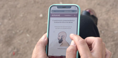 La herramienta, en el móvil de un paciente