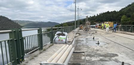 Parte superior de la presa de Rialb.