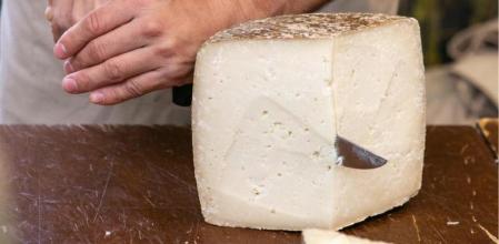 El jurado ha evaluado 166 quesos de todo el territorio