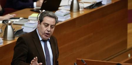 El síndic de Vox en las Corts, José María Llanos, durante un pleno en el parlamento valenciano.&nbsp;