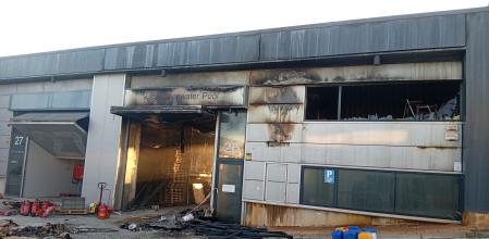 Estado en el que ha quedado la nave incendiada