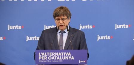 El líder de Junts, Carles Puigdemont, interviene en la reunión del grupo parlamentario de Junts en un hotel de Waterloo