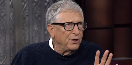 Bill Gates cree que Trump puede acabar con el sida