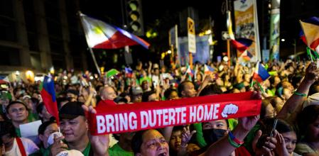 Simpatizantes de Rodrigo Duterte pidiendo su retorno a Filipinas el pasado 28 de marzo, día de su cumpleaños, en su feudo de Davao&nbsp;